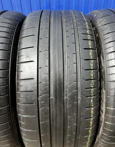 Pirelli P Zero PZ4 255/35 R21