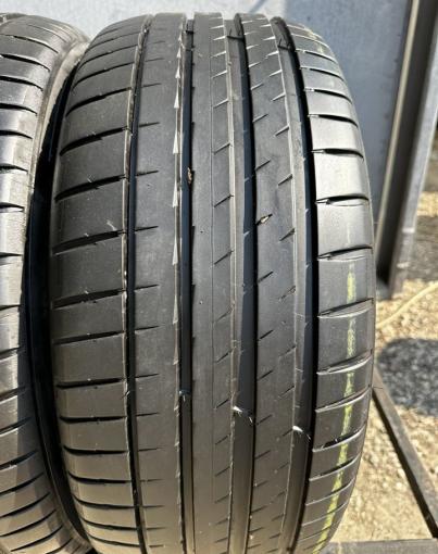 Michelin Pilot Sport 4 225/45 R19