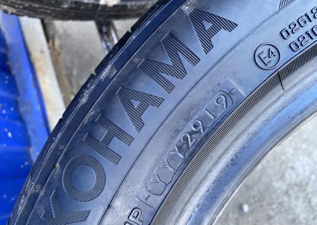 Yokohama Advan dB V552 225/55 R17 97W