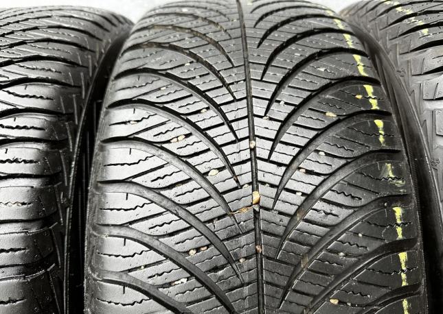 Goodyear Vector 4Seasons 235/55 R17