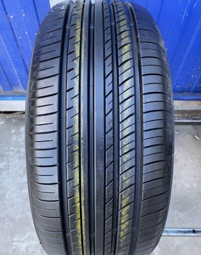 Yokohama Advan dB V552 225/55 R17 97W