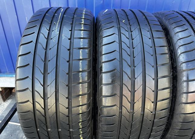 Goodyear EfficientGrip 225/45 R18