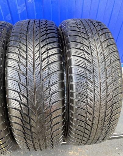 Bridgestone Blizzak LM-001 215/65 R17