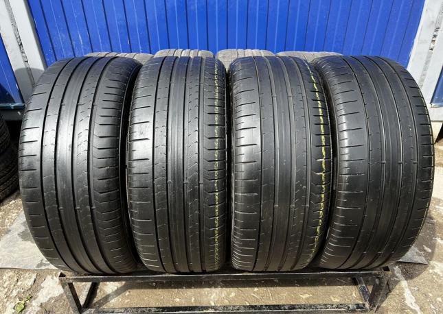 Pirelli P Zero PZ4 255/35 R21