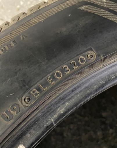 Bridgestone Alenza 001 285/45 R22