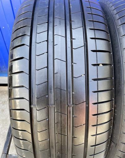 Pirelli P Zero PZ4 235/50 R19