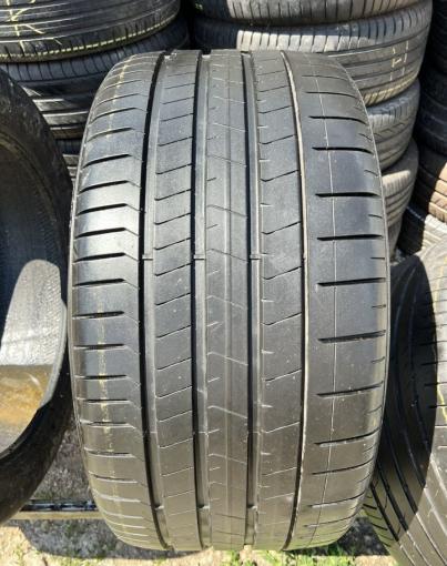 Pirelli P Zero PZ4 315/40 R21 111Y