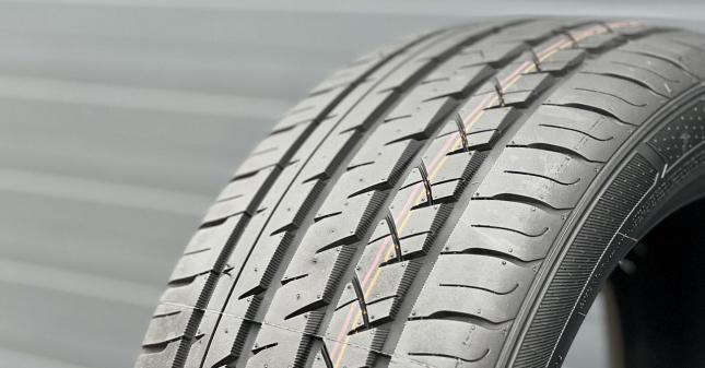 iLink Thunder U09 255/35 R20