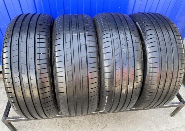 Pirelli P Zero PZ4 235/50 R19