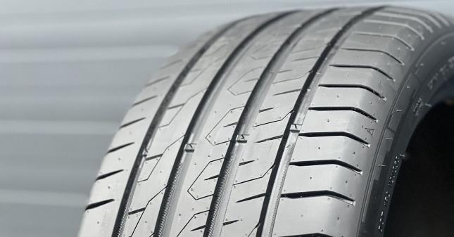 Zeta Alventi 255/45 R19
