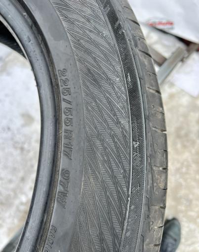 Yokohama Advan dB V552 225/55 R17 97W