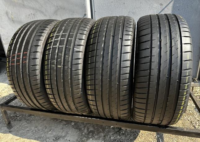 Michelin Pilot Sport 4 225/45 R19