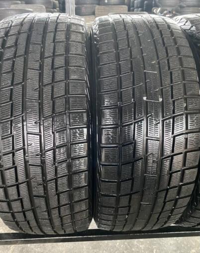 Yokohama Ice Guard IG30 215/55 R17