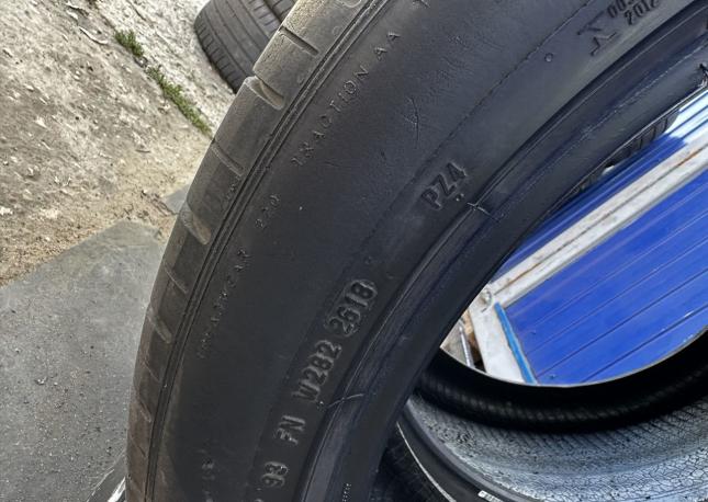 Pirelli P Zero PZ4 285/40 R21 109Y