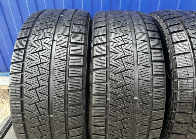 Pirelli Ice Asimmetrico 225/50 R17 94Q