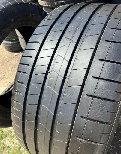 Pirelli P Zero PZ4 315/40 R21 111Y