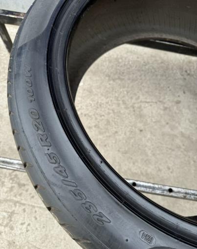 Pirelli P Zero 235/45 R20