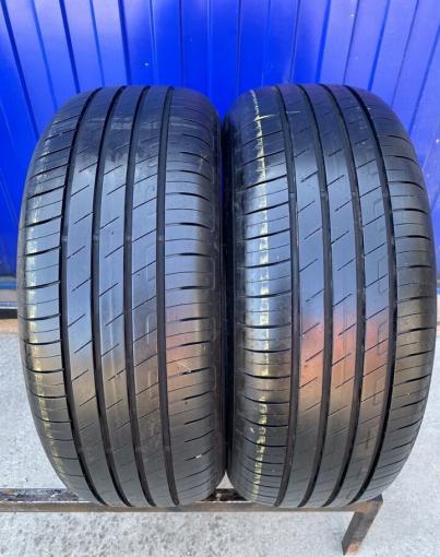 Goodyear UltraGrip Performance 215/55 R17