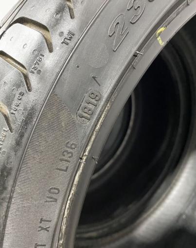 Pirelli P Zero 235/35 R19