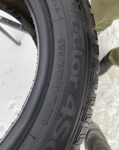 Goodyear Vector 4Seasons 225/50 R17