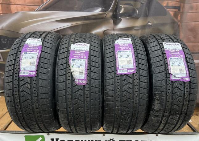 Tourador Winter Pro TSU1 245/45 R19 102V