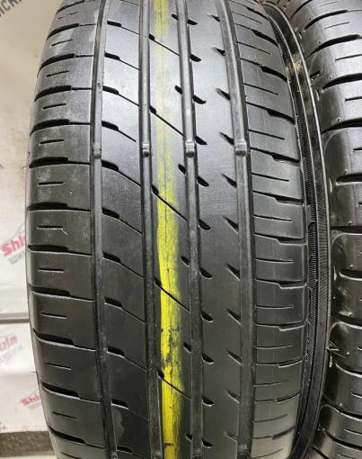 Dunlop Enasave RV504 215/60 R17