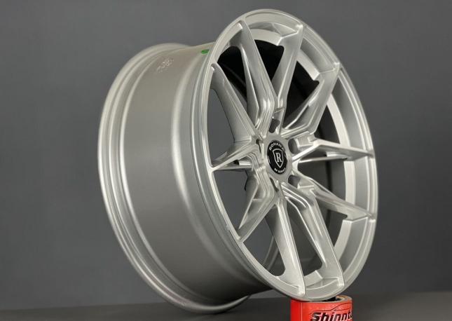 Диски Rohana 5/114.3 r18 8j et30 Silver