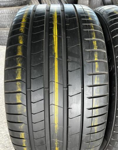 Pirelli P Zero PZ4 315/35 R21