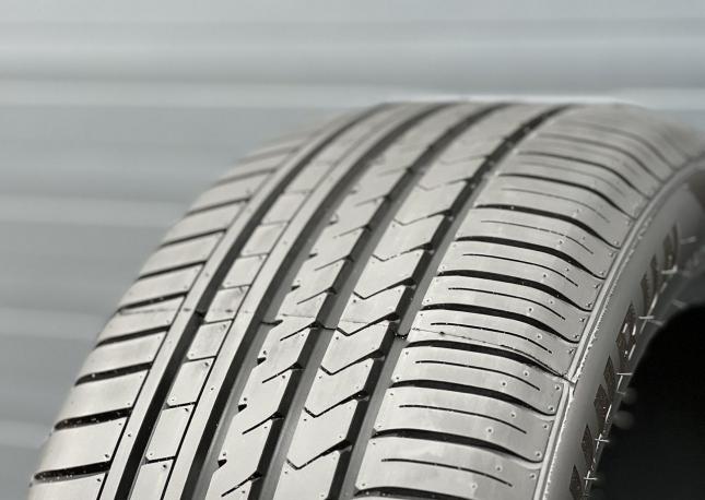 Winrun R330 285/35 R21