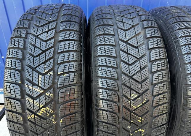 Pirelli Scorpion Winter 215/65 R16