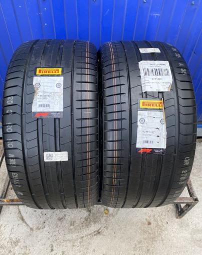 Pirelli P Zero PZ4 315/35 R21