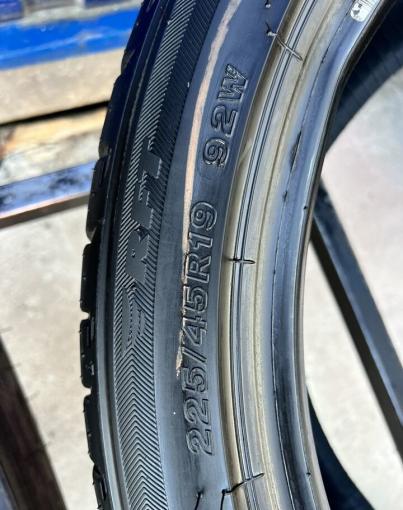 Bridgestone Potenza S001 225/45 R19