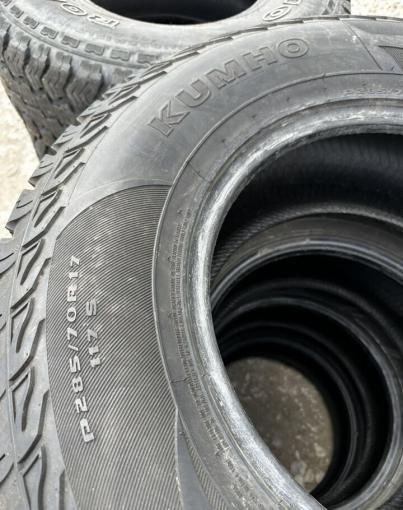 Kumho Road Venture AT61 285/70 R17