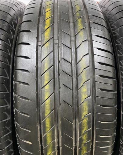 Bridgestone Alenza 001 225/65 R17