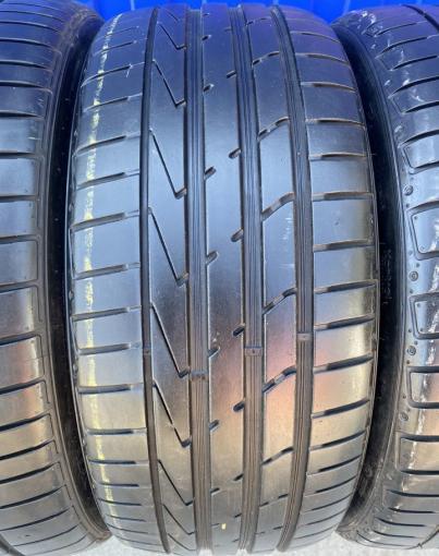 Hankook Ventus S1 Evo 2 K117 225/40 R19 и 255/35 R19