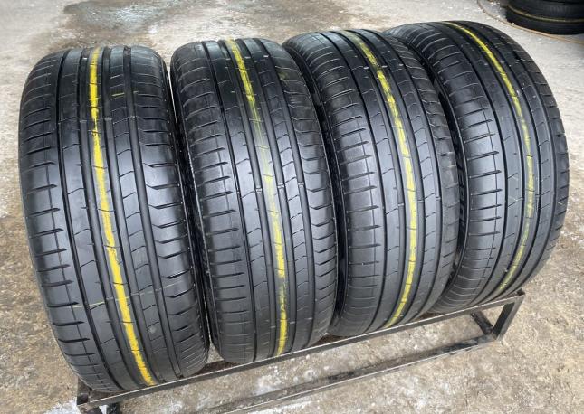 Pirelli P Zero PZ4 225/40 R20 94Y