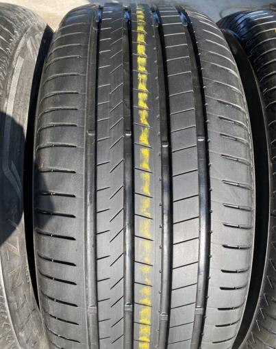 Bridgestone Alenza 001 285/60 R18