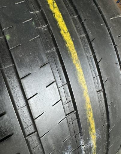 Michelin Pilot Super Sport 325/30 R21