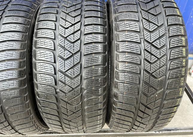 Pirelli Winter Sottozero 3 225/40 R18