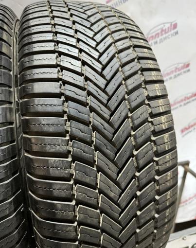 Bridgestone Blizzak LM-001 235/60 R18