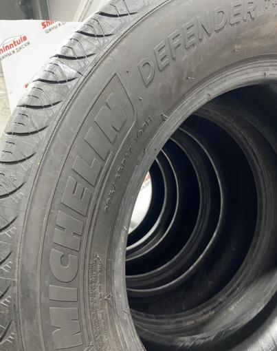 Michelin Defender T + H 225/65 R17