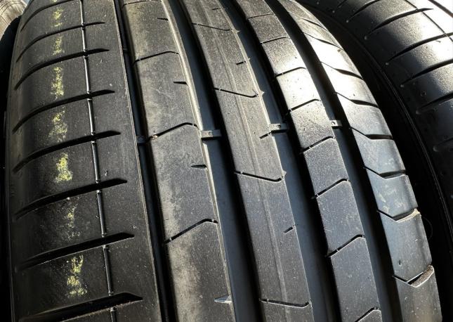 Pirelli P Zero PZ4 225/45 R19 96W