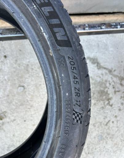 Michelin Pilot Sport 4 205/45 R17