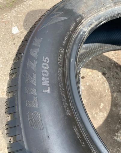 Bridgestone Blizzak LM-005 235/60 R18