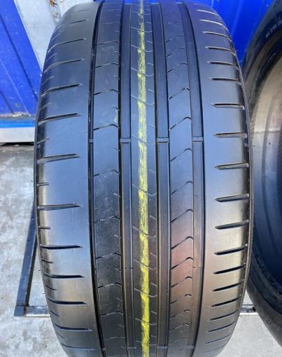 Pirelli P Zero PZ4 235/35 R20 92Y