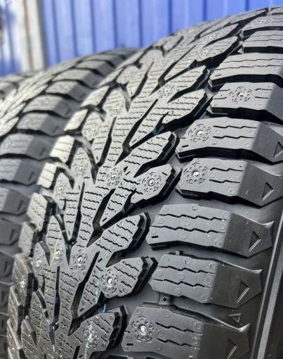 Kumho WinterCraft Ice Wi32 215/55 R17