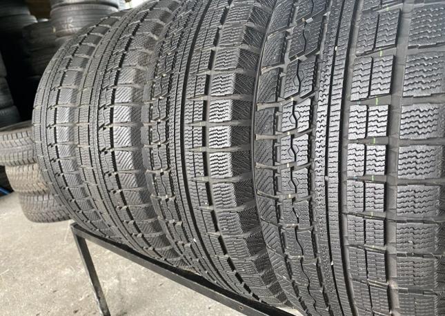 Toyo Winter Tranpath MK4a 225/60 R17