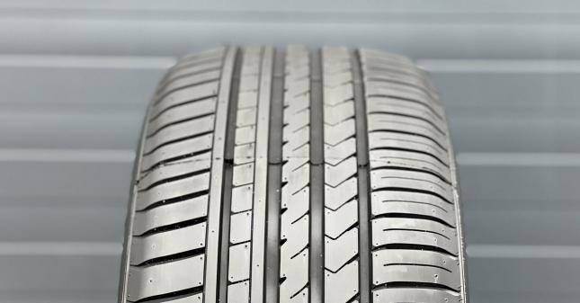 Winrun R330 275/45 R21