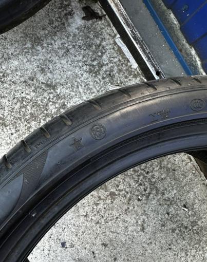 Pirelli P Zero PZ4 255/35 R19 96Y