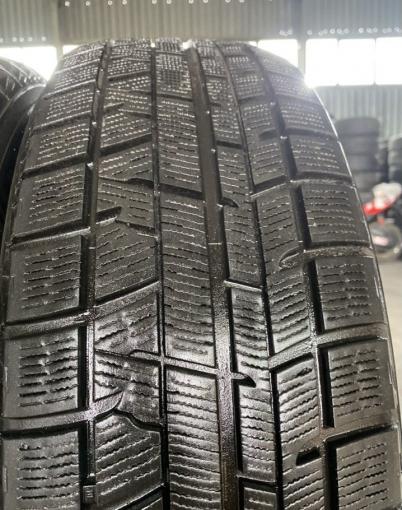 Yokohama Ice Guard IG50 215/60 R17